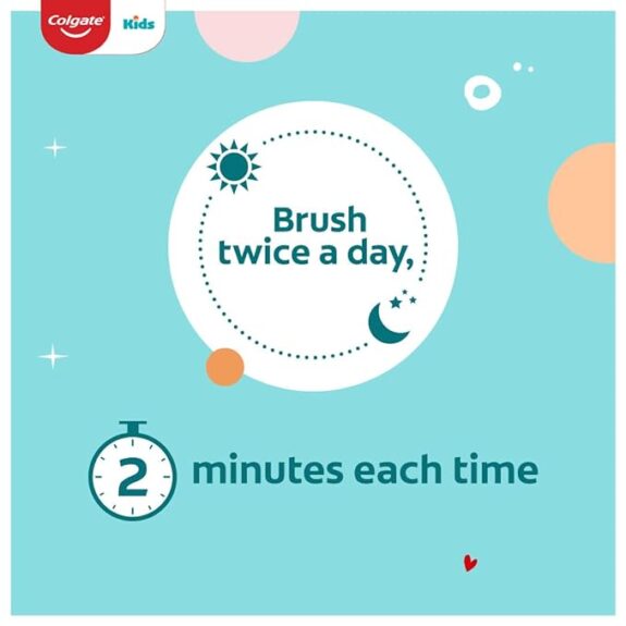 Colgate Kids Minions Extra- Soft Toothbrush (5+ Years) (pack of 3) - Image 9