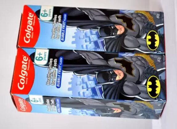 Colgate Kid 6+ Years Toothpaste. Batman Toothpaste (80 g, Pack of 2) - Image 2